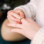 White Stillstone Ring gold ring for women detail view