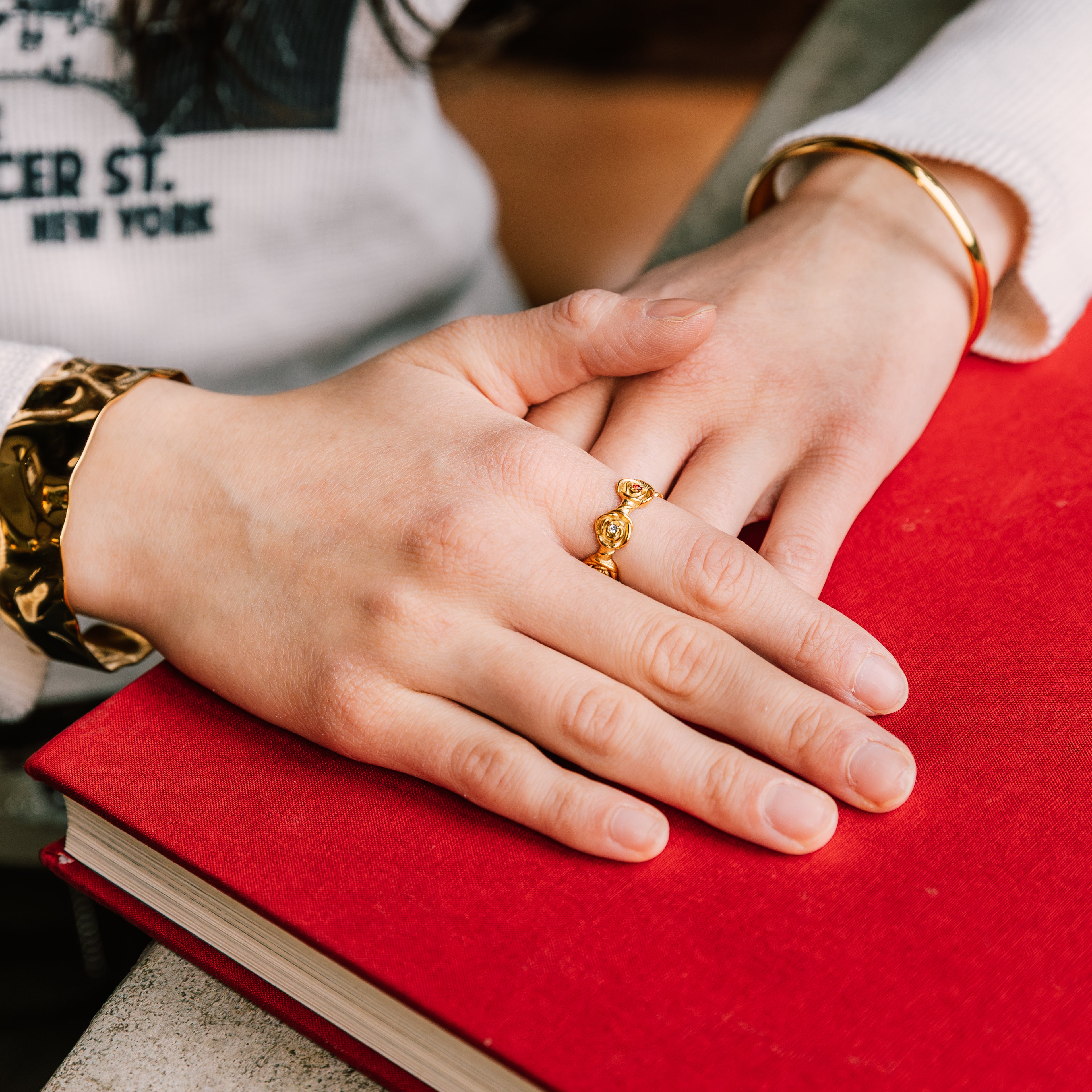 Amour Rose Ring gold ring for women detail view