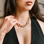 Amélie Necklace gold necklace for women on white background